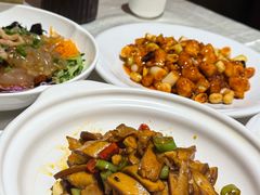 -鑫巴蜀小镇 · 水煮鱼专研店(玉桥店)