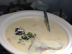 -卢大鲜鱼头捞饭(美利广场店)