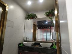 -蛙一刀·麻椒鱼火锅(金仙桥店)