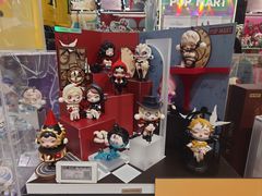 -泡泡玛特POPMART(侨福芳草地店)