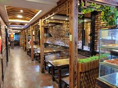-万和春排骨砂锅米饭(湖北路店)