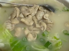 -茅屋大酒店