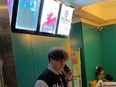 -荒岛实景沉浸密室(江汉路1店)