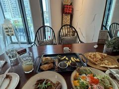 -灵意咖啡·西班牙美食(汕头金平万达广场店)