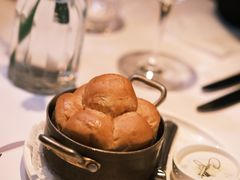 餐前面包黄油-壳里西餐厅Coquille Seafood Bistro(蒙自路店)