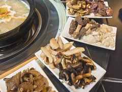 -野菌皇海景野生菌火锅(滨海大道店)