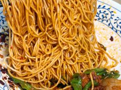 -李与白包子铺(桐梓林店)