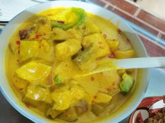 咖喱鸡-家利美食店