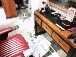 -摩力美发·烫·染·设计专业店