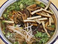 -镇南锅盖面馆(解放路店)