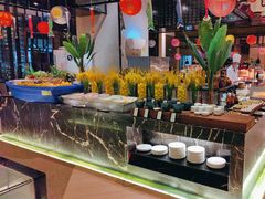 -广州万富希尔顿酒店·感趣自助餐厅·金秋蟹宴生蚝海鲜刺身烧烤