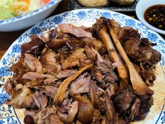 -老天桥酱肉烧饼夹肘子(天桥店)
