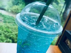 -Chom Cafe and Restaurant