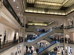 -乐蓬马歇百货公司(Rive Gauche)