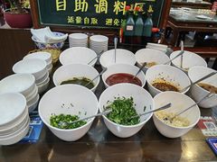 -老北京炸酱面大王.铜锅涮肉(朝阳门店)