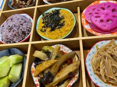 -轻蔬不用等·素食(江苏路店)