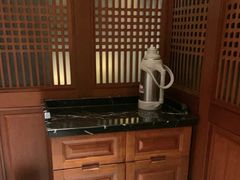 -八府香鸭·啫啫煲(华山路店)