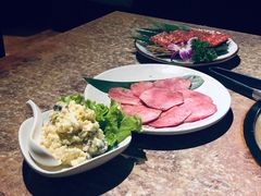 -炼火烤肉店
