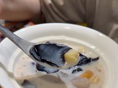 -满记甜品(优客百盛店)