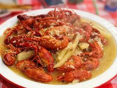 蒜蓉小龙虾-東豫狼烧烤. 碳火烤鱼. 小龙虾(上海首店)