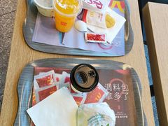 -麦当劳(展览路店)