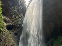 -龙水峡地缝景区