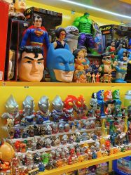 -16TOYS中古玩具铺(崇文门店)