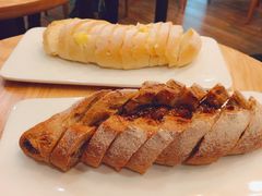 -焙丽拾光(麦凯乐直营店)
