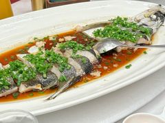 -忆江南·临江鱼馆