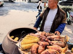 -雷祖芳老妈蹄花店