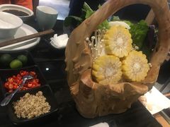 -东椰·海南椰子鸡火锅(朝阳门店)