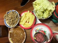 -沸炉重庆老火锅(军事博物馆店)