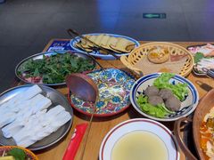 -洱火云南酸菜牛肉火锅(石景山当代商城店)