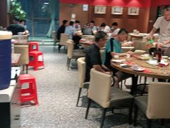 大堂-永红源啤酒·烧烤·海鲜·大排档(青特城店)