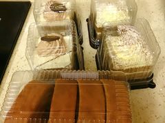 -红宝石·鲜奶小方·海派西点房(南丹店)
