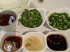-洪氏嗨捞·广东猪肚鸡·椰子鸡火锅(西咸万象城店)
