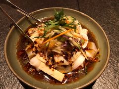 羊毛工镇凉皮-丝路金桃·新疆菜(徐汇店)