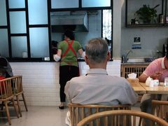 大堂-镇南锅盖面馆(解放路店)