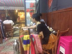 大堂-老字号.雅克白族石板烧十年老店(大理古城店)