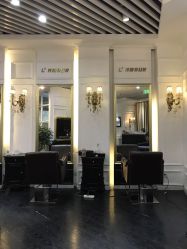 -变画·发型STUDIO