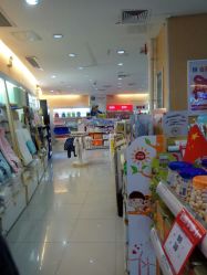 -爱婴室(上海嘉定罗宾森广场店)