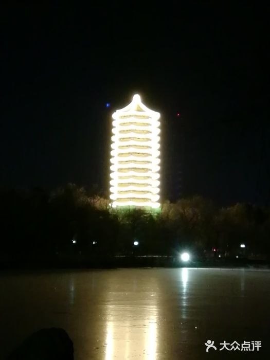 博雅塔景点图片