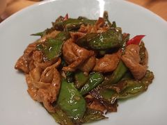 -关东小磨东北菜(上海长风大悦城店)