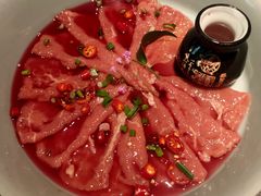 水上漂嫩牛肉-大隐·成都火锅Bistro(合生麒麟新天地店)
