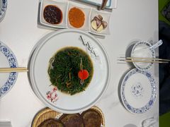 -三江源美食城
