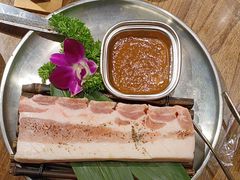 -明洞阿姨·韩式酱蟹烤肉·创意料理(三元桥店)