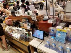 -LOG-ON(海港城店)