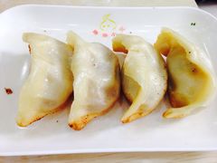 -珊珊小笼馆(仙霞路店)