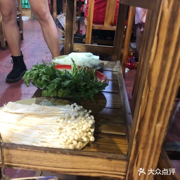 东镇老火锅(长春路首店)图片