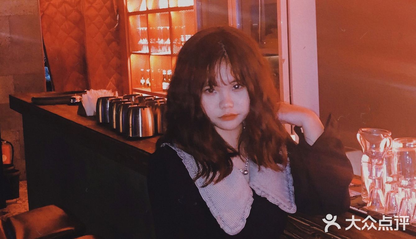 这家工业风的酒屋📷拍照也太好看了吧